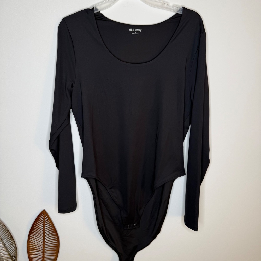 C13 NWT Old Navy Long-Sleeve Double-Layer Sculpting Bodysuit‎ Scoop Neck - Picture 2 of 7